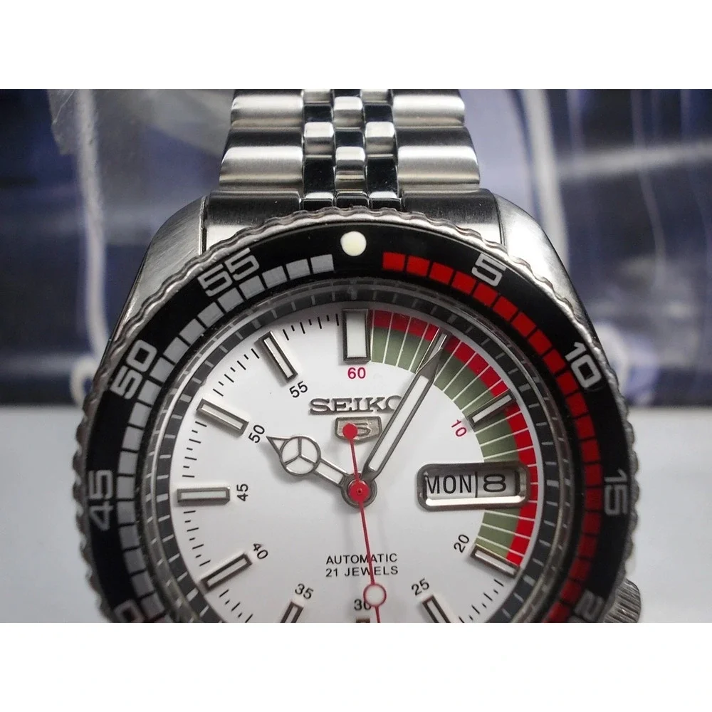 SEIKO 150M DAY/DATE DIVERS AUTO MENS WATCH 6309-729A 'WHITE SEIKO 5' (SN 742885)